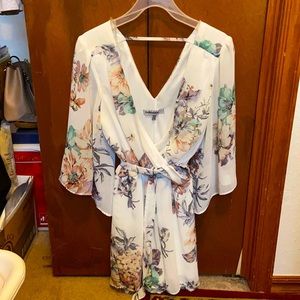 Cute floral Romper 🌼